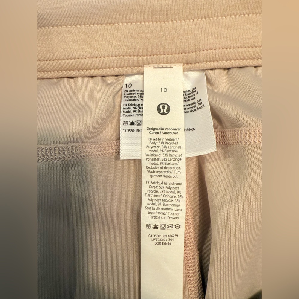 NWT Lululemon athletica High Waist Softstreme HR Tan Shorts 4” size10 - Picture 7 of 12